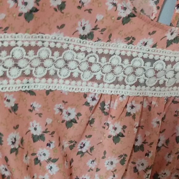 Dress - Picture 3 of 5